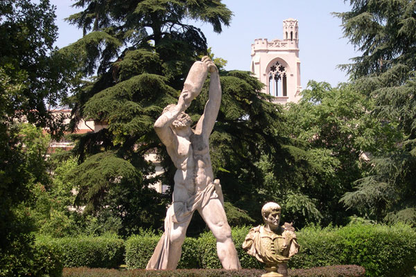 Visit the Orti Oricellari Garden